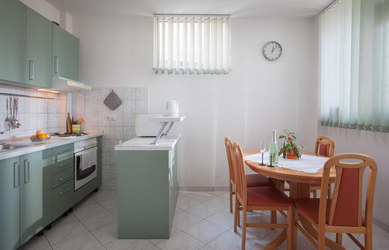 Apartments Dragan Baška Voda Εξωτερικό φωτογραφία